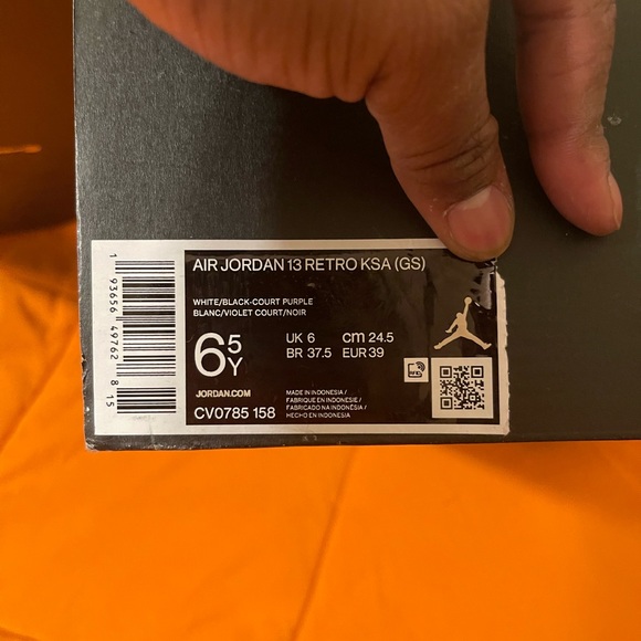 Air Jordan 13s- Playground - Picture 2 of 3